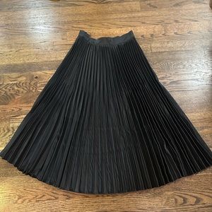 SMALL  high waisted Zipper Side Pleated Skirt black